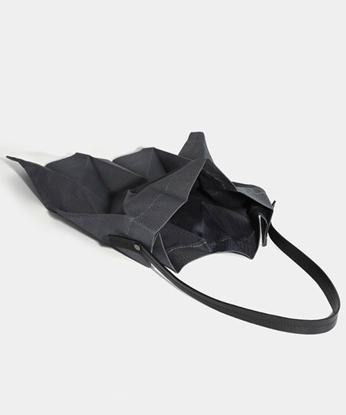 Chick（チック）の「PLEATS TOTEBAG/プリーツトートバッグ（トートバッグ・レディース・ホワイト/ライトグリーン/ブラック/ベージュ・FREE）」の13枚目の写真