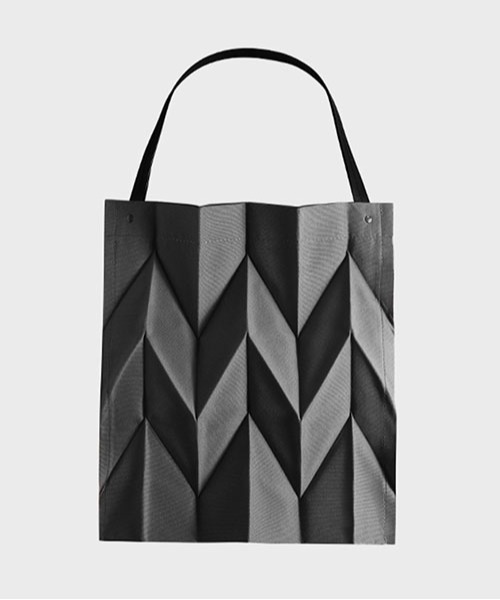 Chick（チック）の「PLEATS TOTEBAG/プリーツトートバッグ（トートバッグ・レディース・ホワイト/ライトグリーン/ブラック/ベージュ・FREE）」の15枚目の写真