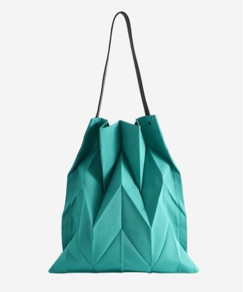 Chick（チック）の「PLEATS TOTEBAG/プリーツトートバッグ（トートバッグ・レディース・ホワイト/ライトグリーン/ブラック/ベージュ・FREE）」の8枚目の写真