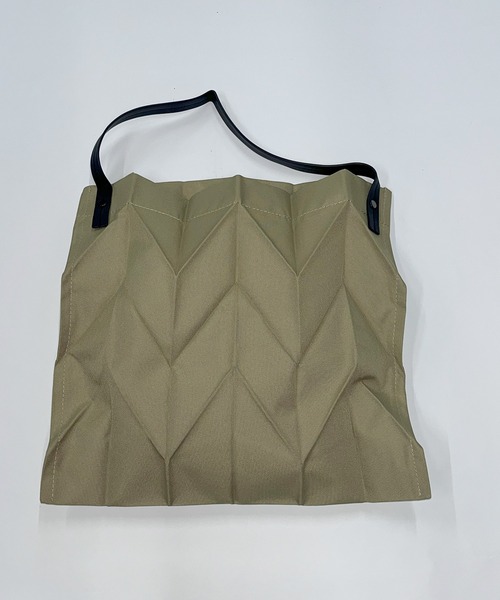 Chick（チック）の「PLEATS TOTEBAG/プリーツトートバッグ（トートバッグ・レディース・ホワイト/ライトグリーン/ブラック/ベージュ・FREE）」の22枚目の写真