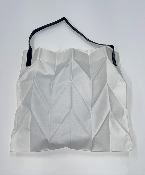 Chick（チック）の「PLEATS TOTEBAG/プリーツトートバッグ（トートバッグ・レディース・ホワイト/ライトグリーン/ブラック/ベージュ・FREE）」の21枚目の写真