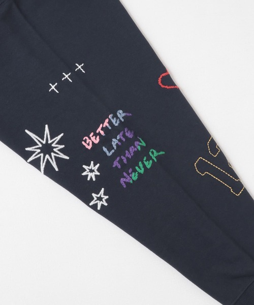 KBF（ケイビーエフ）の「エンブロイダリースウェット（スウェット・レディース・グレー/ネイビー・ONE）」の20枚目の写真