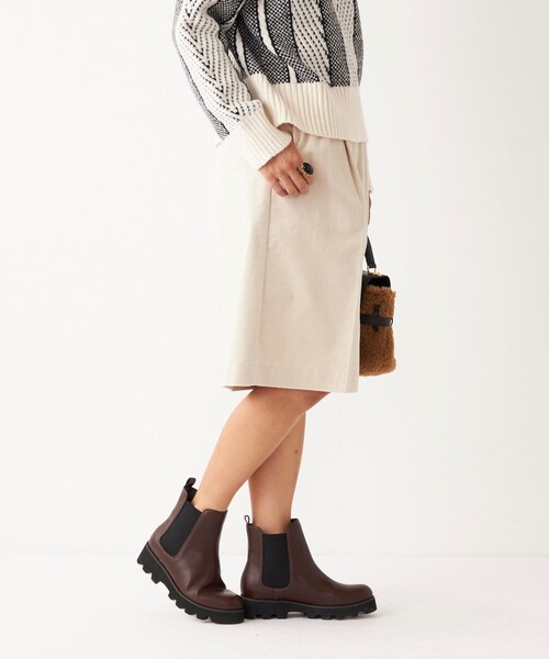 SHIPS Colors（シップス カラーズ）の「SHIPS Colors:〈洗濯機可能〉ストレッチ コーデュロイ キュロット（その他パンツ・レディース・ベージュ/オフホワイト/ダークグレー・SMALL/MEDIUM）」の9枚目の写真