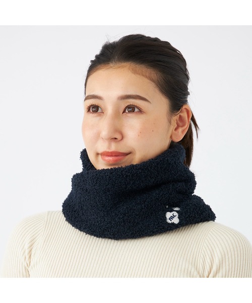 marie claire(マリ・クレール)の「marie claire GOLF/マリクレール ゴルフ ゴルフウェア ワンポイント ブランド ロゴ ストレッチ 保温 フワモコ ニット ネックウォーマー スヌード(ネックウォーマー/スヌード・レディース・ブラウン/オフホワイト/ダークネイビー・FREE)」の3枚目の写真