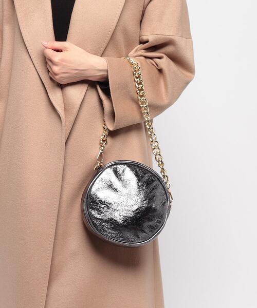 en recre（アンレクレ）の「【Laboratorio Mariucci】ラウンド型チェーンショルダーバッグ（ショルダーバッグ・レディース・チャコール/カーキ・FREE）」の8枚目の写真