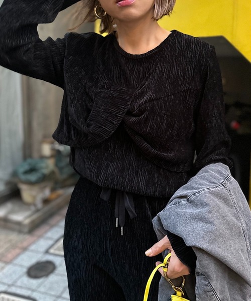 mi via loca（ミヴィアロカ）の「シャイニーベロアプリーツ レイヤード