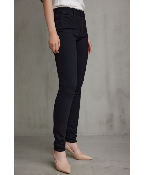 AZUL by moussy（アズールバイマウジー）の「AZUL DENIM スキニーデニム（デニムパンツ・レディース・ダークブルー/ブラック/ブルー・SMALL/MEDIUM/LARGE/XX-SMALL/X-LARGE/X-SMALL）」の13枚目の写真