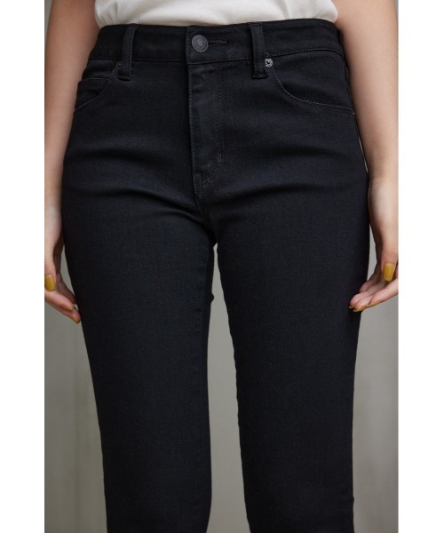 AZUL by moussy（アズールバイマウジー）の「AZUL DENIM スキニーデニム（デニムパンツ・レディース・ダークブルー/ブラック/ブルー・SMALL/MEDIUM/LARGE/XX-SMALL/X-LARGE/X-SMALL）」の19枚目の写真