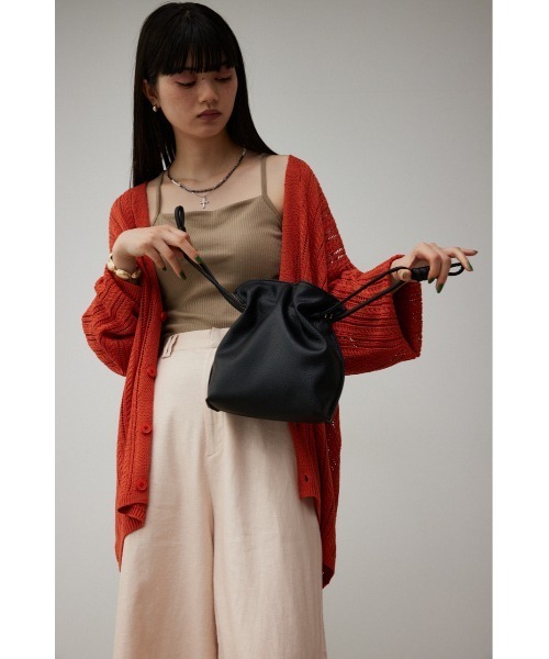 AZUL by moussy(アズールバイマウジー)の「ドローストリングポーチバッグ(ショルダーバッグ・レディース・ブラック/ターコイズブルー/イエロー・FREE)」の12枚目の写真