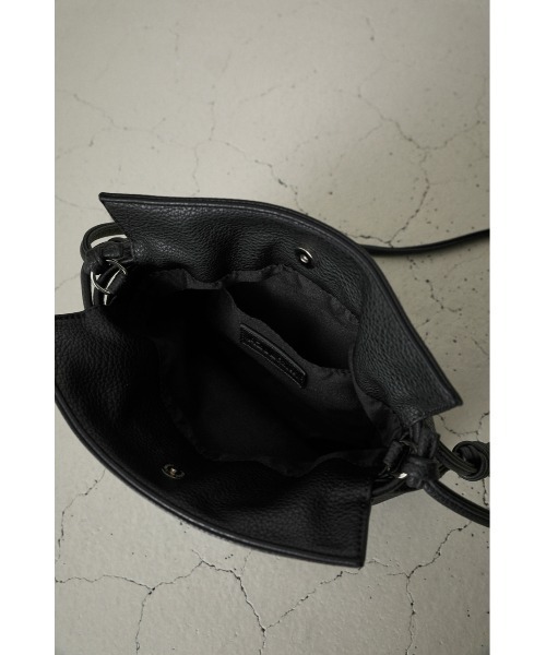 AZUL by moussy(アズールバイマウジー)の「ドローストリングポーチバッグ(ショルダーバッグ・レディース・ブラック/ターコイズブルー/イエロー・FREE)」の10枚目の写真