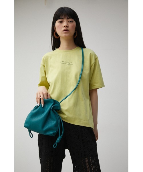 AZUL by moussy(アズールバイマウジー)の「ドローストリングポーチバッグ(ショルダーバッグ・レディース・ブラック/ターコイズブルー/イエロー・FREE)」の22枚目の写真
