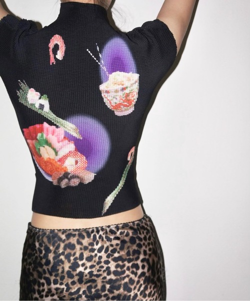musubore 牡蠣　プリーツプリントトップス　黒 musubore tシャツ pleatsed print tops / プリーツプリント