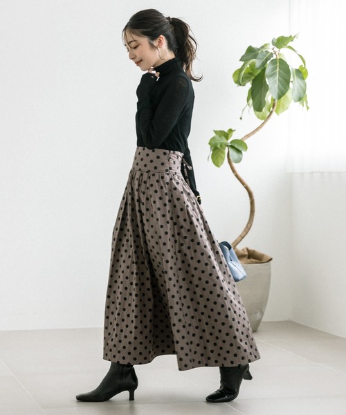 新品◎ラブティックボンボン／ドットジャガードバックレースアップスカート 白 La boutique BonBon（ラブティックボンボン）の「ドット