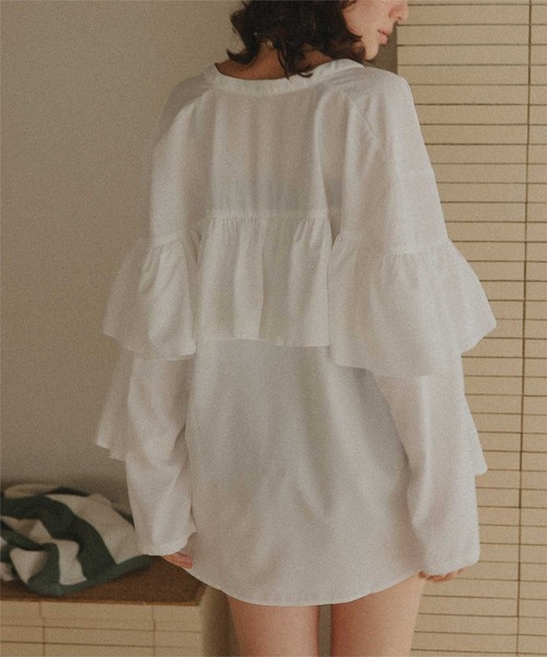 titivate（ティティベイト）の「バックフリルデザインシャツ/ラッシュガード（ラッシュガード・レディース・ブルー系その他2/ホワイト/ブルー系その他・L/M）」の14枚目の写真