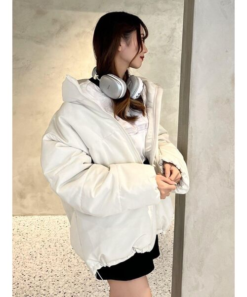 EATME（イートミー）の「スタンドカラーパフジャケット（ブルゾン・レディース・ブラック/アイボリー・FREE）」の17枚目の写真