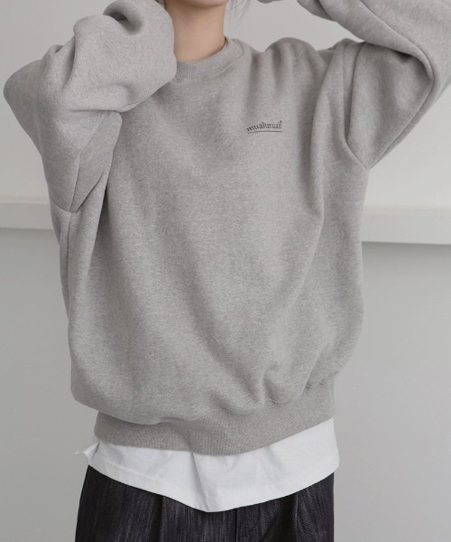muahmuah(ムーアムーア)の「A'GEM/9 × .kom『muah muah/ムーアムーア』LETTERING LOGO MTM/レタリングロゴ スウェット(スウェット・レディース・ブラック/グレー・FREE)」の17枚目の写真