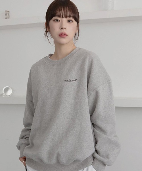 muahmuah(ムーアムーア)の「A'GEM/9 × .kom『muah muah/ムーアムーア』LETTERING LOGO MTM/レタリングロゴ スウェット(スウェット・レディース・ブラック/グレー・FREE)」の20枚目の写真
