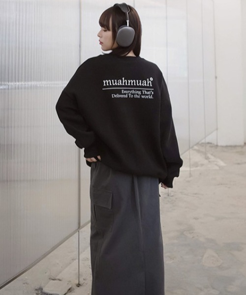 muahmuah(ムーアムーア)の「A'GEM/9 × .kom『muah muah/ムーアムーア』LETTERING LOGO MTM/レタリングロゴ スウェット(スウェット・レディース・ブラック/グレー・FREE)」の9枚目の写真