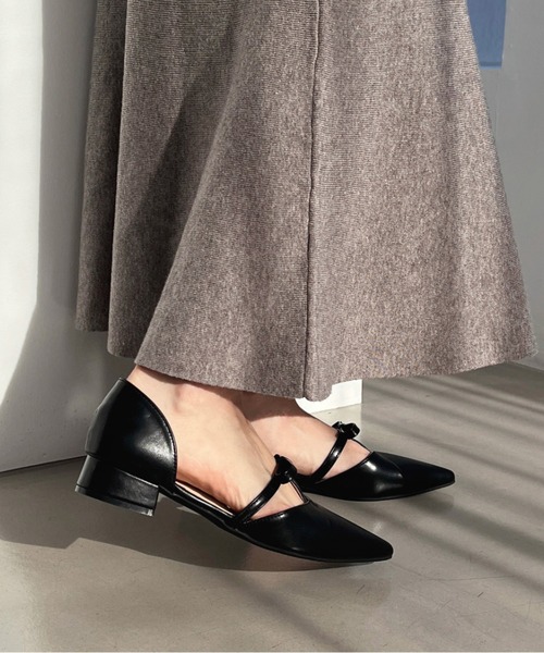 Olu.（オルドット）の「リボンデザインフラットシューズ（パンプス・レディース・ブラック/ブラウン系その他・39/37/35）」の6枚目の写真