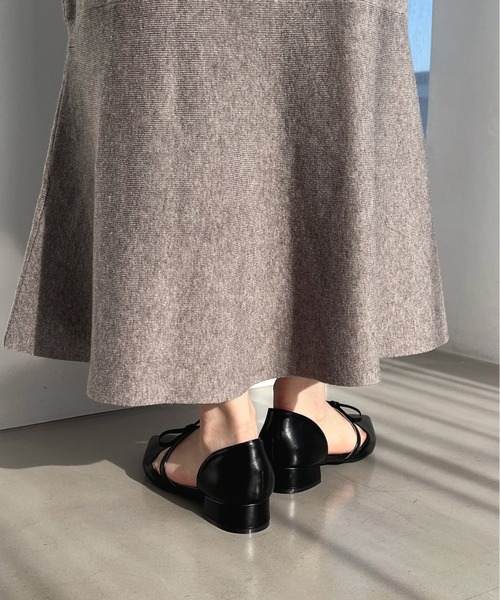 Olu.（オルドット）の「リボンデザインフラットシューズ（パンプス・レディース・ブラック/ブラウン系その他・39/37/35）」の7枚目の写真