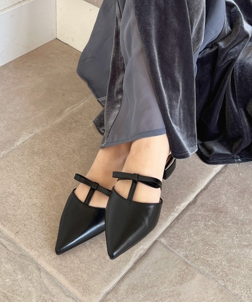 Olu.（オルドット）の「リボンデザインフラットシューズ（パンプス・レディース・ブラック/ブラウン系その他・39/37/35）」の11枚目の写真