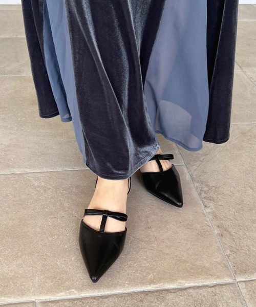 Olu.（オルドット）の「リボンデザインフラットシューズ（パンプス・レディース・ブラック/ブラウン系その他・39/37/35）」の10枚目の写真