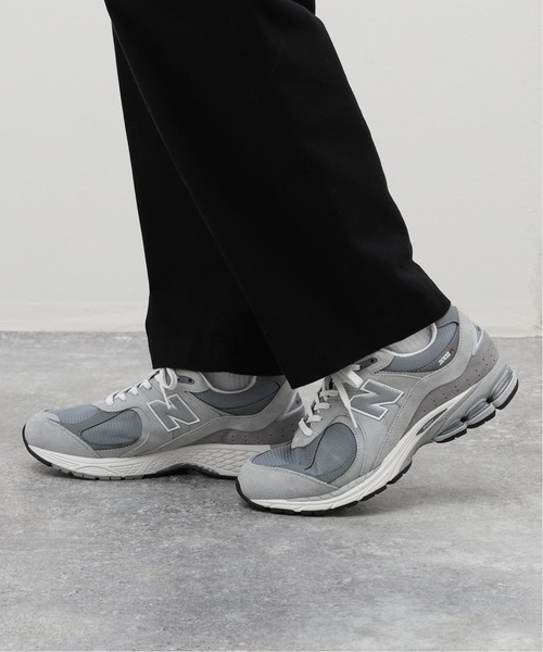 NEW BALANCE(ニューバランス)の「【New Balance / ニューバランス】M2002RXJ(スニーカー・メンズ・ライトグレー・28.5cm/28cm/27.5cm/27cm/26.5cm/26cm/25.5cm)」の2枚目の写真