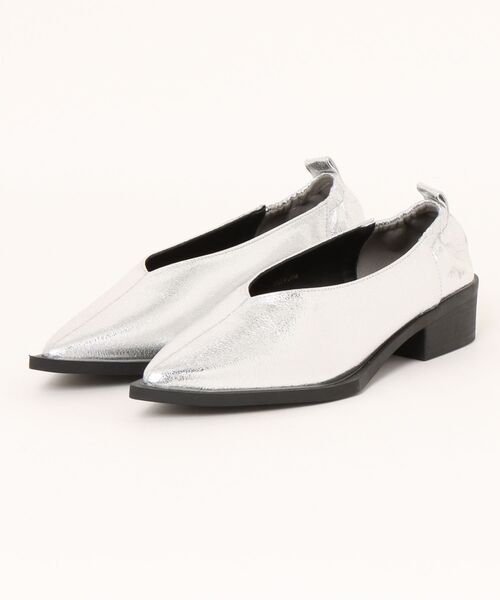 Fabby fabby(ファビィーファビィー)の「バックギャザーポインテッドパンプス(パンプス・レディース・イエロー/オフホワイト/ブラック/シルバー・MEDIUM/LARGE/SMALL)」の4枚目の写真