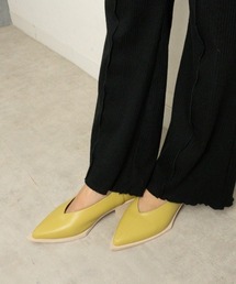 バックギャザーポインテッドパンプス