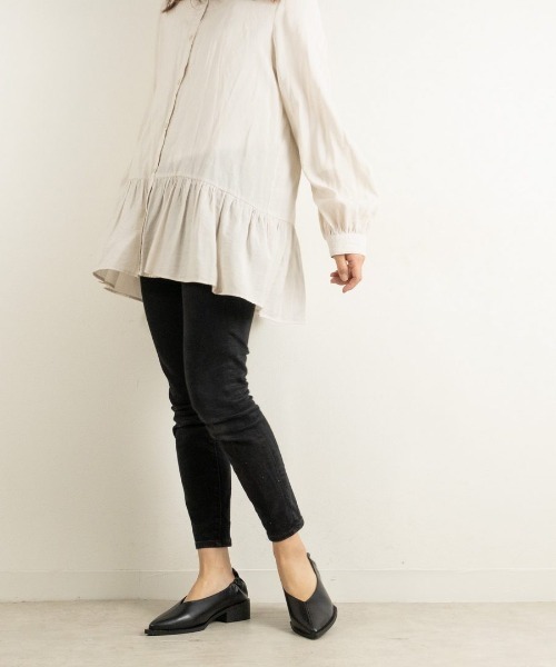 Fabby fabby(ファビィーファビィー)の「バックギャザーポインテッドパンプス(パンプス・レディース・イエロー/オフホワイト/ブラック/シルバー・MEDIUM/LARGE/SMALL)」の13枚目の写真