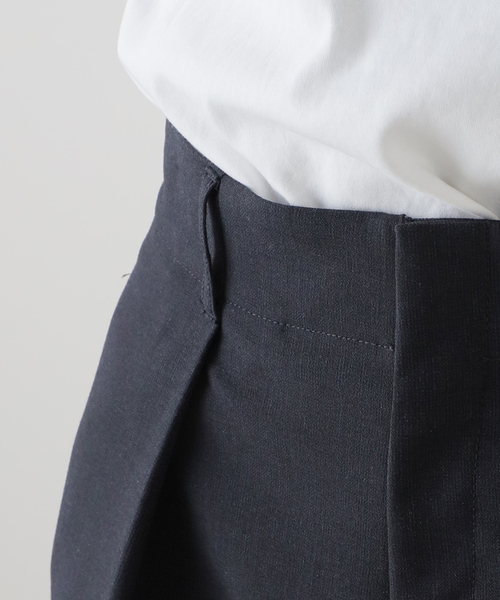 Spick & Span(スピックアンドスパン)の「ワイドタックパンツ(スラックス・レディース・アイボリー/ネイビー/キャメル・36/38)」の10枚目の写真