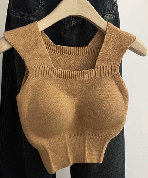Miniministore（ミニミニストア）の「ショート丈 カップ付きニットタンクトップ（タンクトップ・レディース・ダークベージュ/キャメル/ホワイト/ブラック・FREE）」の4枚目の写真