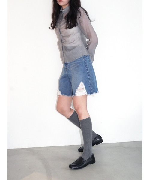 CHAROL（シャロル）の「クラッシュハーフデニム（デニムパンツ・レディース・ブルー/ライトブルー・S/M）」の11枚目の写真