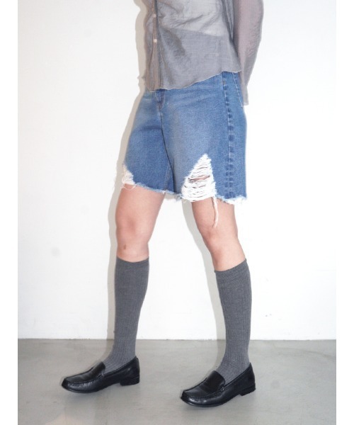 CHAROL（シャロル）の「クラッシュハーフデニム（デニムパンツ・レディース・ブルー/ライトブルー・S/M）」の12枚目の写真