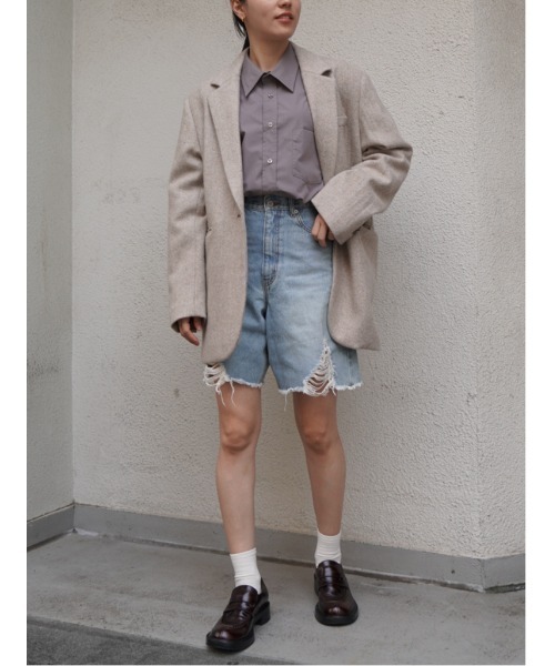 CHAROL（シャロル）の「クラッシュハーフデニム（デニムパンツ・レディース・ブルー/ライトブルー・S/M）」の3枚目の写真