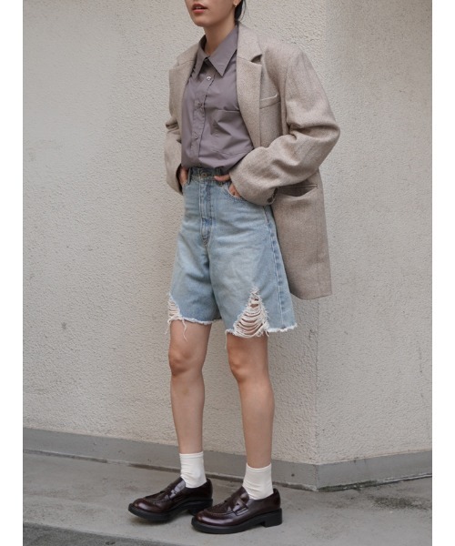 CHAROL（シャロル）の「クラッシュハーフデニム（デニムパンツ・レディース・ブルー/ライトブルー・S/M）」の5枚目の写真