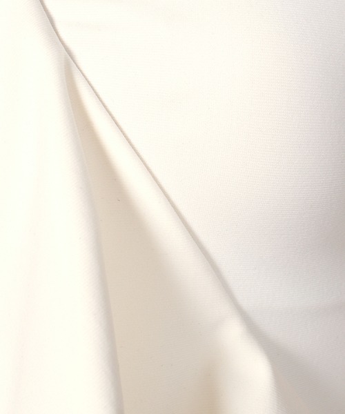 anuans（アニュアンス）の「ワンショルダーフリルスイムスイムウエア