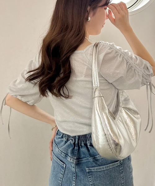 one after another NICE CLAUP（ワンアフターアナザーナイスクラップ）の「スクエアネックドロストラメトップス（Tシャツ/カットソー・レディース・ピンクベージュ/シルバー/ブラック・FREE）」の13枚目の写真