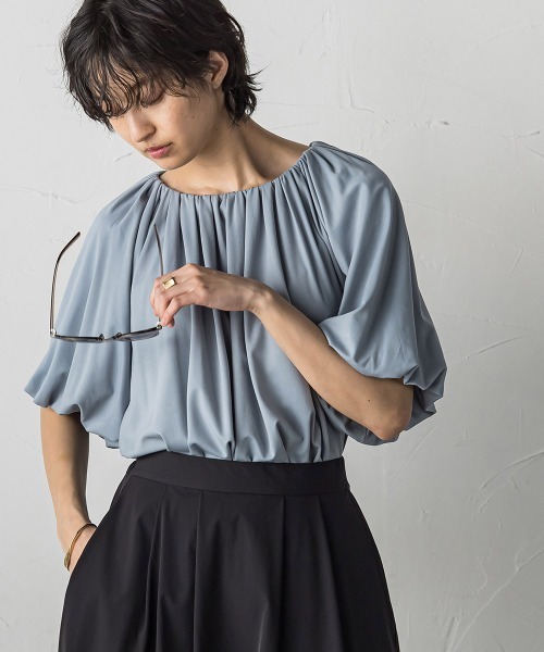 MAYSON GREY(メイソングレイ)の「2WAYボリュームプルオーバー≪洗濯機で洗える≫(Tシャツ/カットソー・レディース・ブルー/オフホワイト/ベージュ・M)」の3枚目の写真