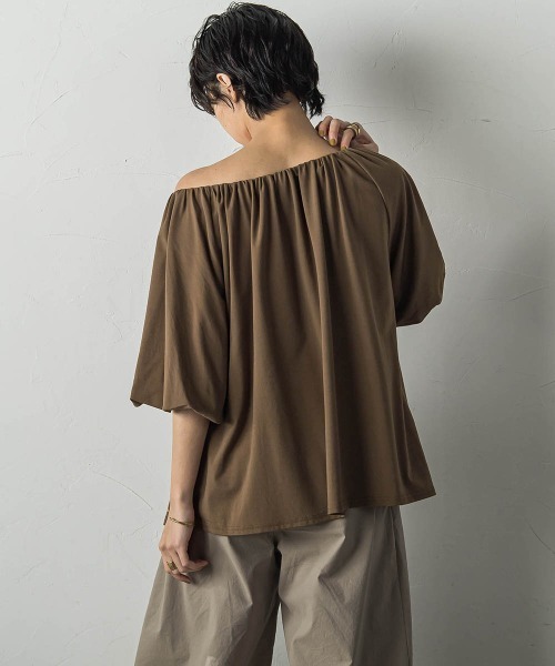 MAYSON GREY(メイソングレイ)の「2WAYボリュームプルオーバー≪洗濯機で洗える≫(Tシャツ/カットソー・レディース・ブルー/オフホワイト/ベージュ・M)」の10枚目の写真