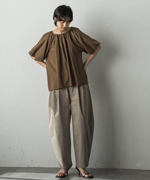MAYSON GREY(メイソングレイ)の「2WAYボリュームプルオーバー≪洗濯機で洗える≫(Tシャツ/カットソー・レディース・ブルー/オフホワイト/ベージュ・M)」の13枚目の写真