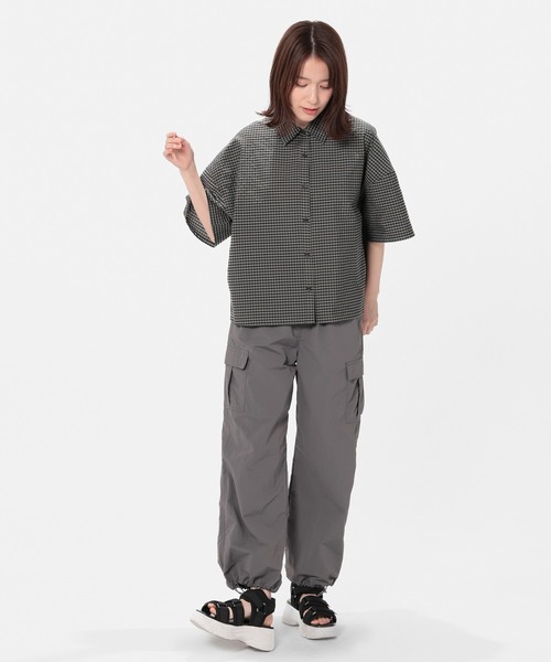 Honeys（ハニーズ）の「ゆるシャツ（シャツ/ブラウス・レディース・グレー系その他/オレンジ系その他/カーキ系/ホワイト系その他・L/M/S）」の9枚目の写真