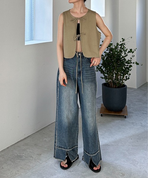 feepur（フェピュール）の「サイドフリンジスリットワイドデニム（デニムパンツ・レディース・ブラック/グレー/ブルー・SMALL/MEDIUM）」の16枚目の写真