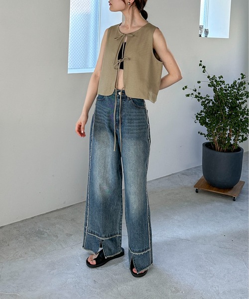 feepur（フェピュール）の「サイドフリンジスリットワイドデニム（デニムパンツ・レディース・ブラック/グレー/ブルー・SMALL/MEDIUM）」の18枚目の写真