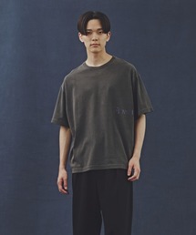 「Commonuse」ヴィンテージライク ”Flowers” Tシャツ
