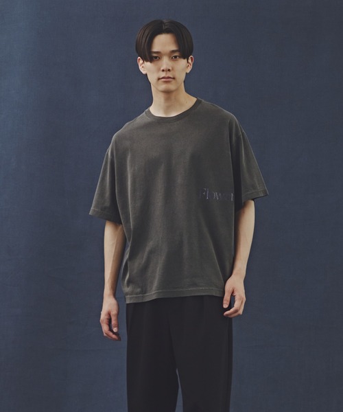 NANO universe(ナノユニバース)の「「Commonuse」ヴィンテージライク ”Flowers” Tシャツ(Tシャツ/カットソー・メンズ・ホワイト/チャコール・L/M)」の1枚目の写真