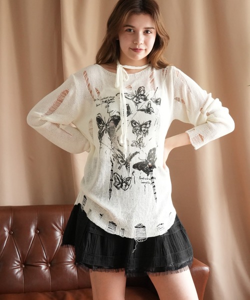 HOOK(フック)の「【HOOK】for girls バタフライプリントダメージ透かしトップス(Tシャツ/カットソー・レディース・ホワイト・L/M/S)」の15枚目の写真