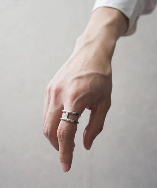 SBG（エスビー）の「インフルエンサーTakiコラボ SBG オープンリング（リング・メンズ・シルバー・FREE）」の3枚目の写真