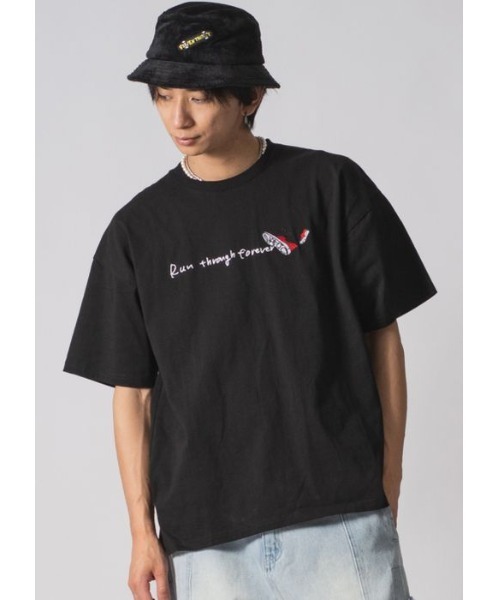 RE730(アールイーセブンサーティー)の「RE730 なみおくんスケボー ビッグシルエットTシャツ(Tシャツ/カットソー・メンズ・オフホワイト/ブラック・LARGE/MEDIUM/X-LARGE)」の9枚目の写真