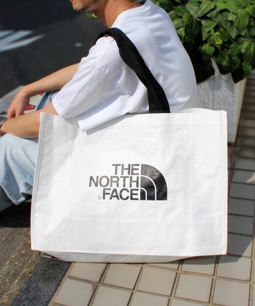 THE NORTH FACE(ザノースフェイス)の「【THE NORTH FACE】ノースフェイス SHOPPER BAG ホワイトレーベル ショッパーバッグ Lサイズ(トートバッグ・レディース・ホワイト/ホワイト系その他2・L)」の9枚目の写真